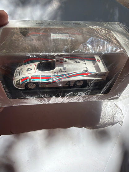 Porsche Museum Model 936 #4 Ickx Bell Winner 24h Le Mans 1977 1/43