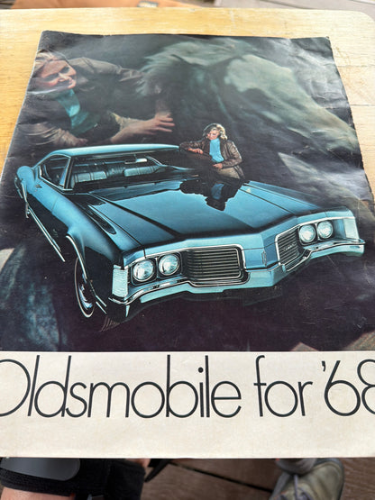 Vintage Oldsmobile 1968 full line Automobile brochure