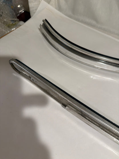 Set Early 67/73 Porsche 911 Bumper guards